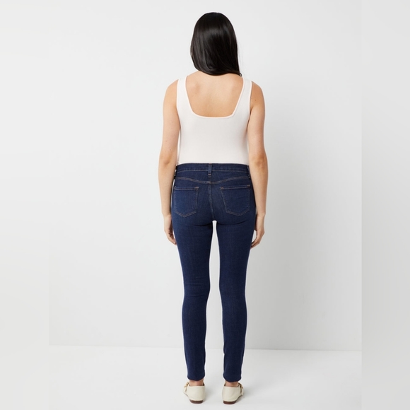 J Brand Mama J Super Skinny Maternity Jeans in Dark Sublime Wash | Size 28 - Picture 3 of 13